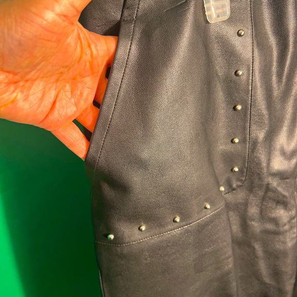 Size6, Philosophy, Leather Black Skirt Two Front Pockets with Silver Beads Decor - Picture 2 of 10